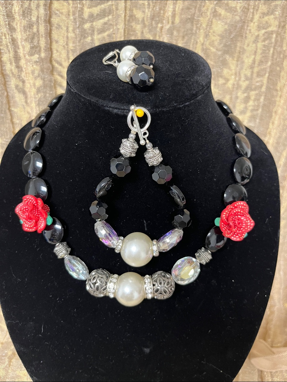 Black Bead Necklace Set with Red Rose Accents and Pearl Details